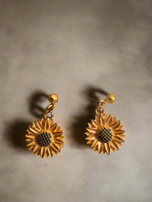 Sunflower gold studs mini